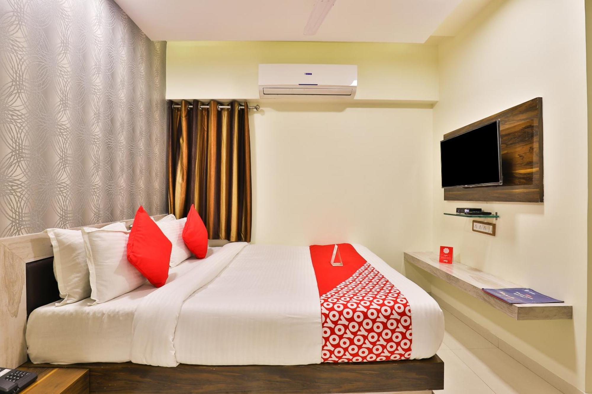 Hotel O Red Apple 阿穆达巴 外观 照片